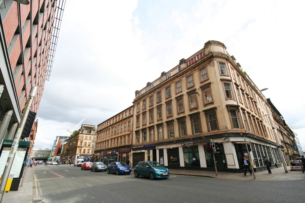 2 bed flat to rent, Argyle St, City Centre, Glasgow, photo 1 of 9