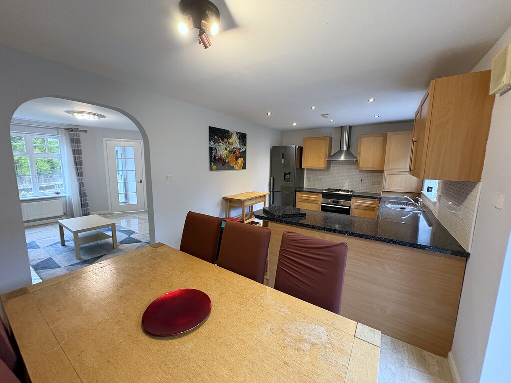 3 bed house to rent, Smeaton Grove, Ruchill, Glasgow, photo 6 of 21