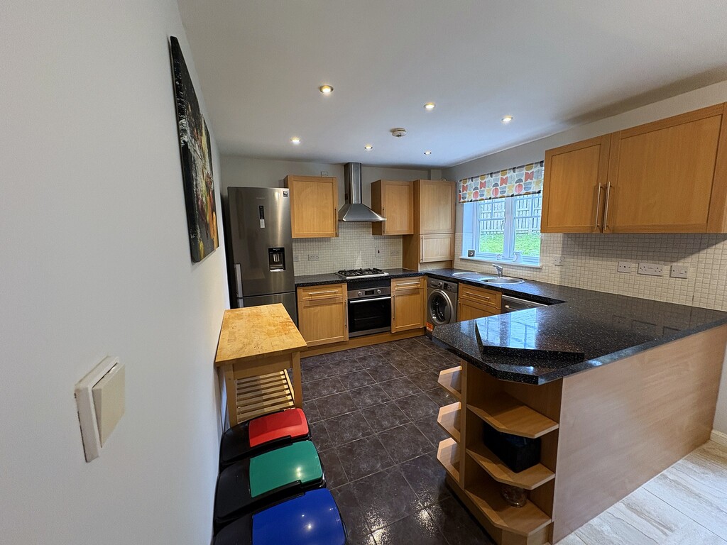3 bed house to rent, Smeaton Grove, Ruchill, Glasgow, photo 9 of 21