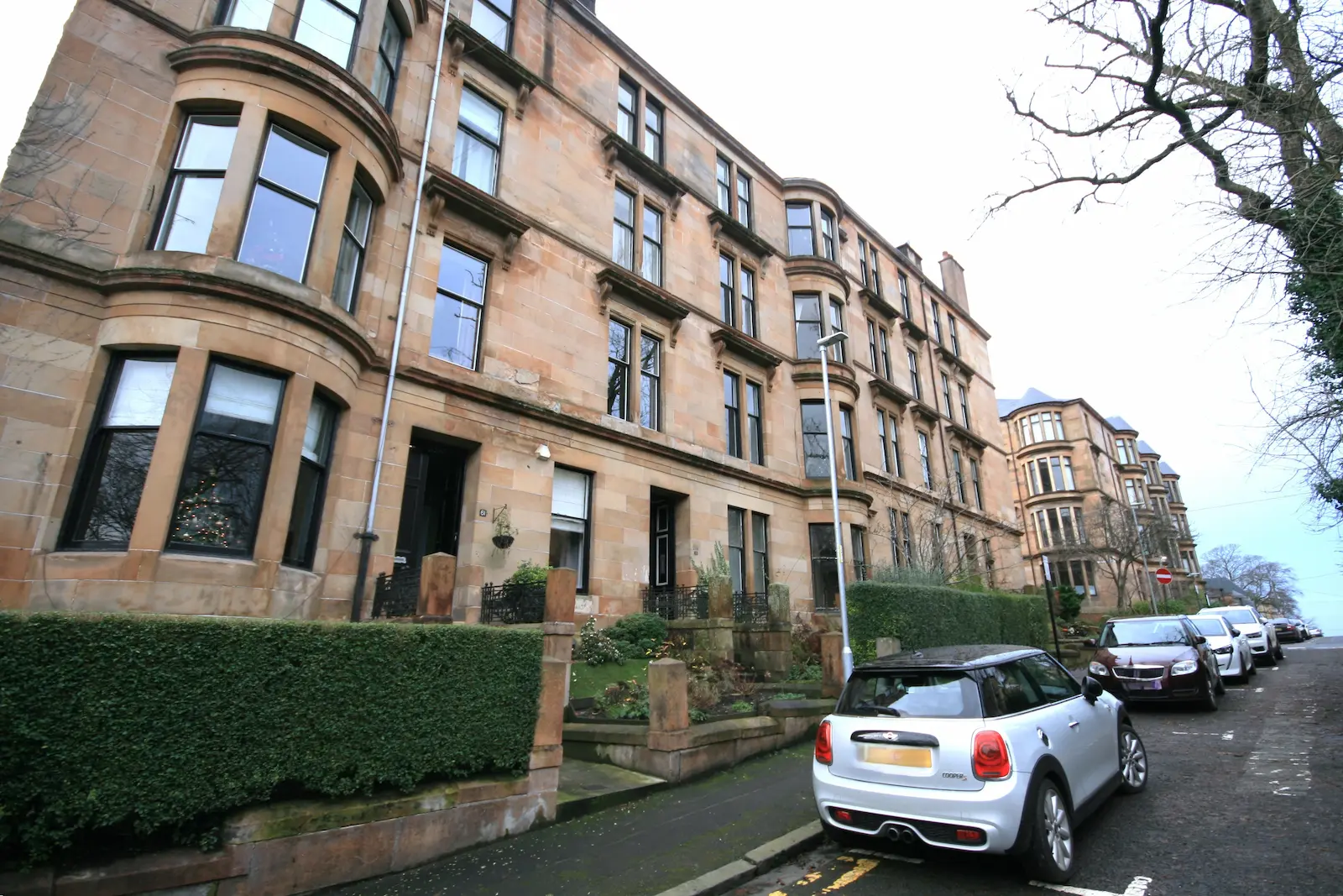 Great George Street, Hillhead, blond sandstone tenement
